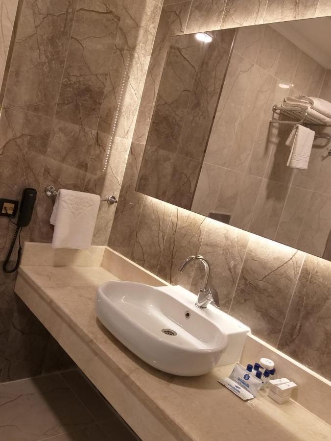 Ema Oeztuerk Thermal Hotel Afyonkarahisar Exteriér fotografie